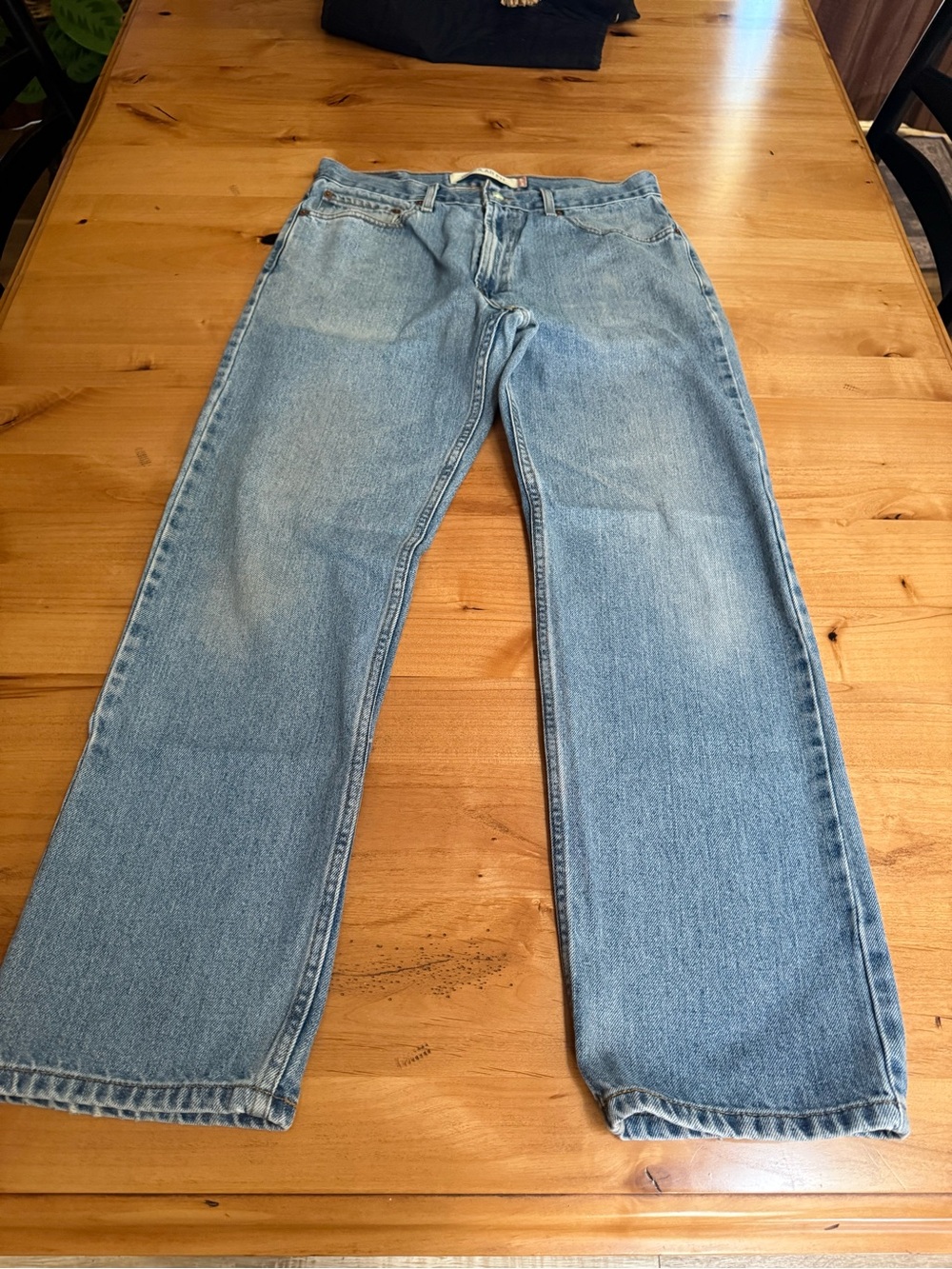 Levi's Men's Medium Blue 505 Regular Straight Jeans